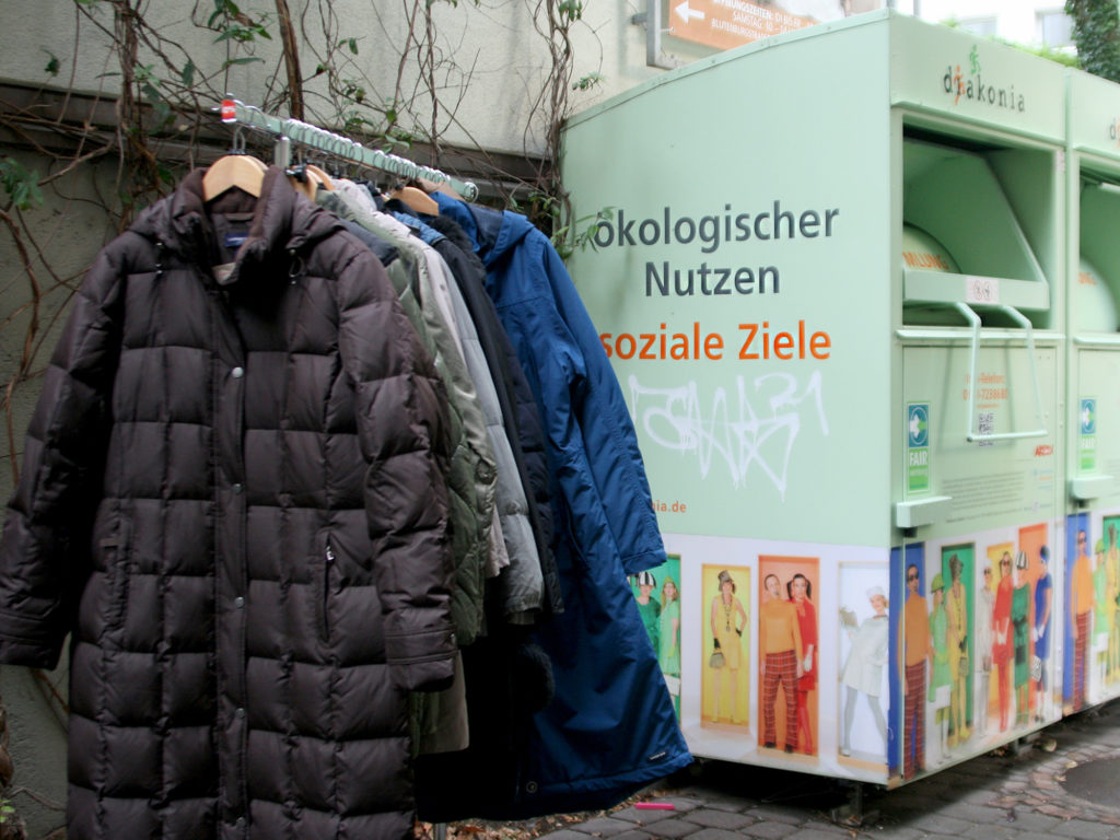 Kleidercontainer und Kleiderspenden für nachhaltig ökologischen Nutzen