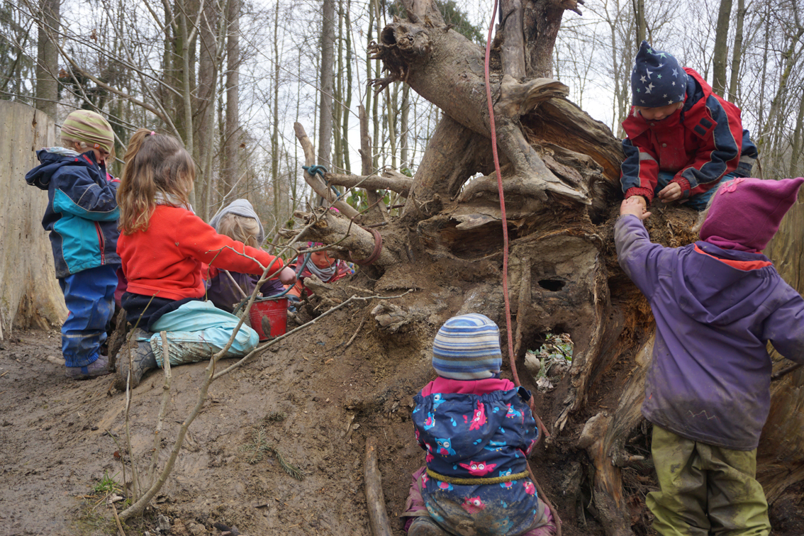 Freispiel_Waldkindergarten_Aubinger_Lohe_eV_Foto_Claudia_Evers