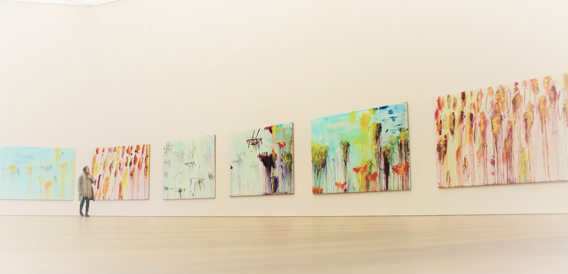 Künstler Cy Twombly gestaltete einen der Hauptsäle des Museum Brandhorst in München selbst. Er beherbergt seine Gemäldereihe „Lepanto“.