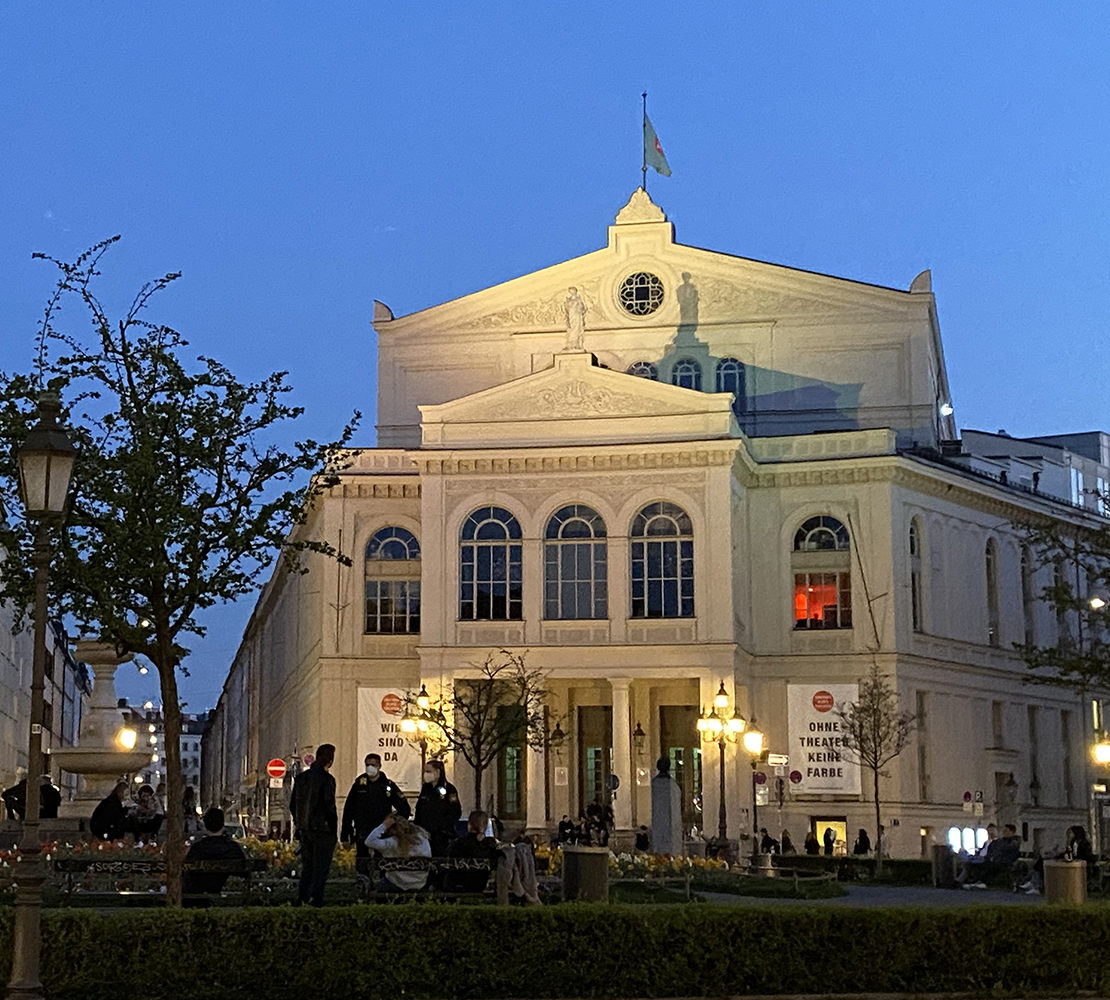 Das Münchner Gärtnerplatztheater am Gärtnerplatz, Abendstimmung. Foto: Karoline Rupperti